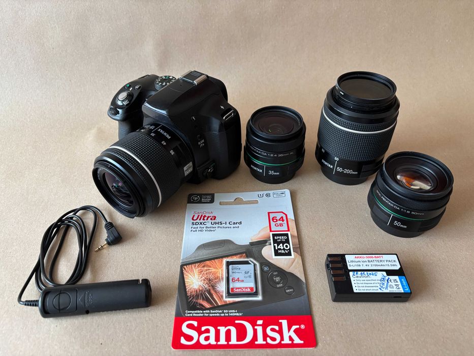 PENTAX K-50, czarny + 18-55mm + 50-200mm + 35mm + 50mm.