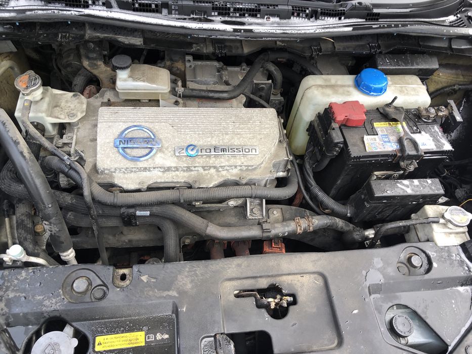 Продам Nissan Leaf 2013