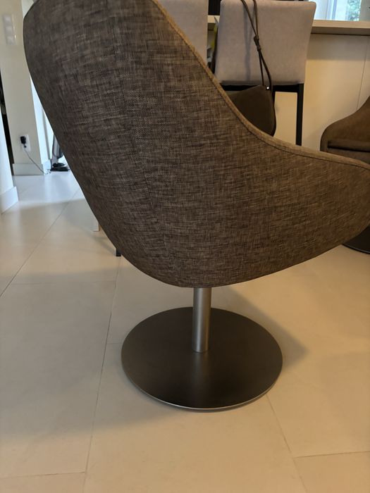 Krzesla obrotowe boconcept 4 sztuki