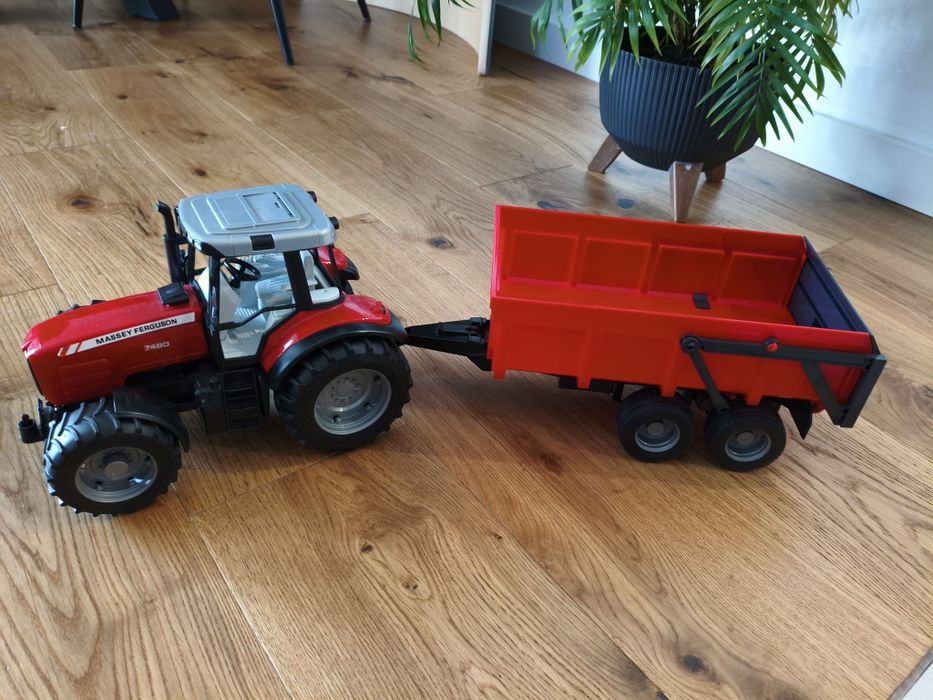 Traktor Bruder Massey Ferguson 7480