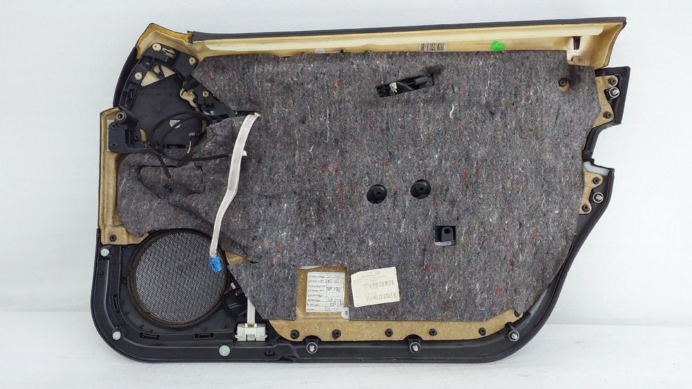 Forra porta / quartela frente esquerda MERCEDES-BENZ Classe E (W211)