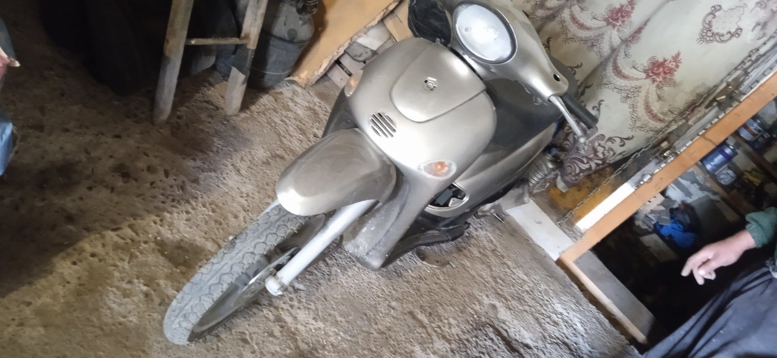 Продам piaggio liberty 150