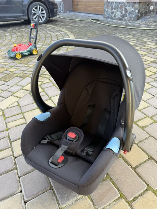 Автокрісло від 0 місяців
