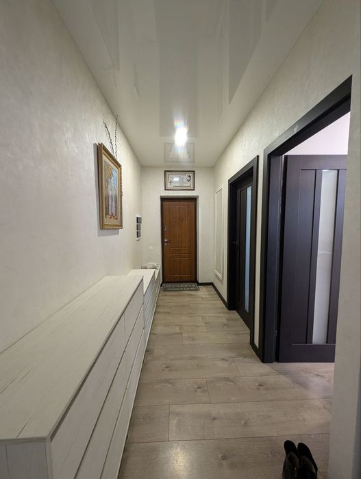 ТерміновийПродаж 2 кім на другому поверсі