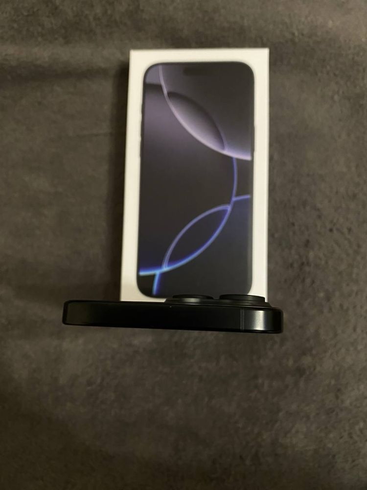 iPhone 16 Pro Max Black Titanium 256GB