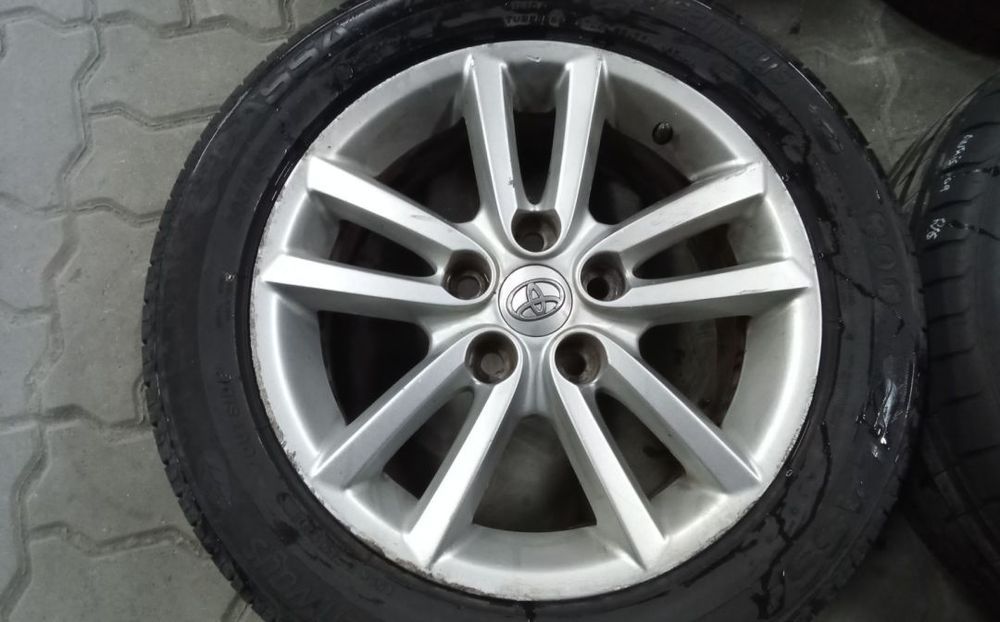 Jantes  Toyota Auris R16 com pneus 205/55 R16 furação 5x114.3