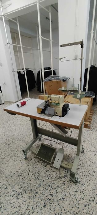 Máquina de Costura Corte e Cose - 2 agulhas | 2 linhas TRIFÁSICA