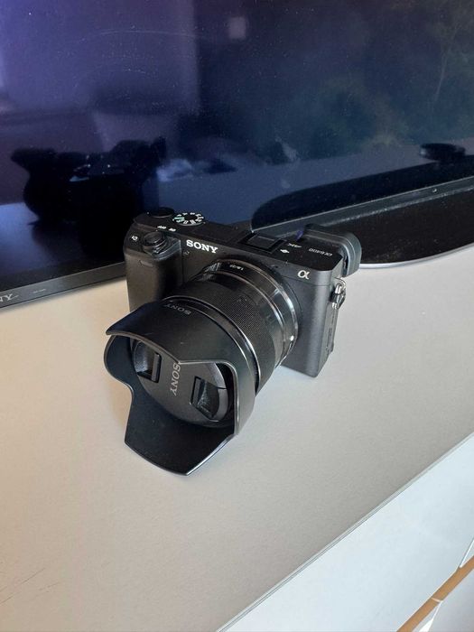 Aparat bezlusterkowiec Sony A6400 + obiektyw SEL35F18 *jak nowy*