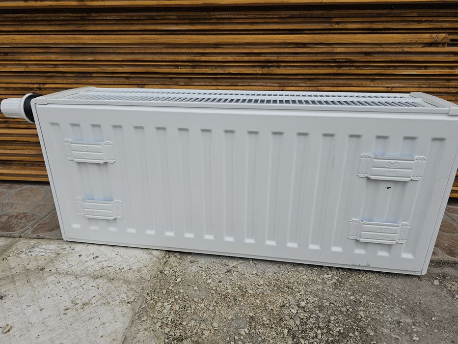 Grzejnik panelowy 70x30x16 3 warstwy nowy