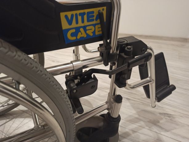Wózek inwalidzki wykonany ze stopów lekkich cameleon plus