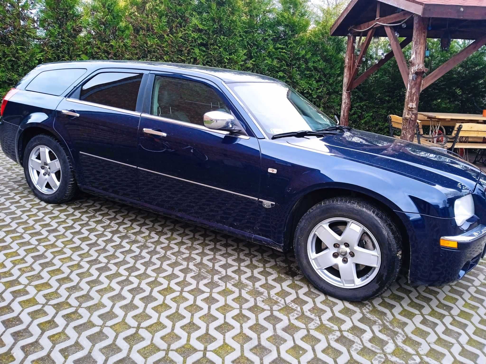 Chrysler 300C AWD