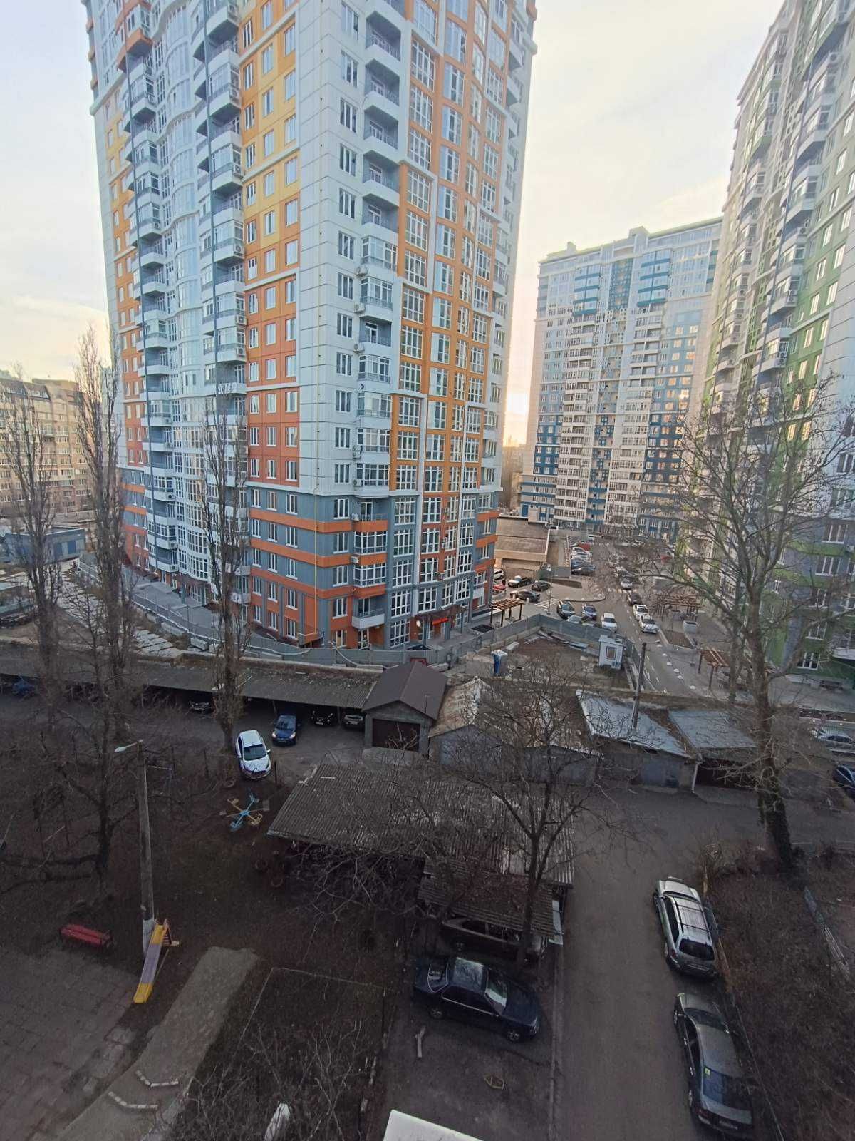 Срочная продажа 3-х комнатная квартира в районе проспекта Шевченко