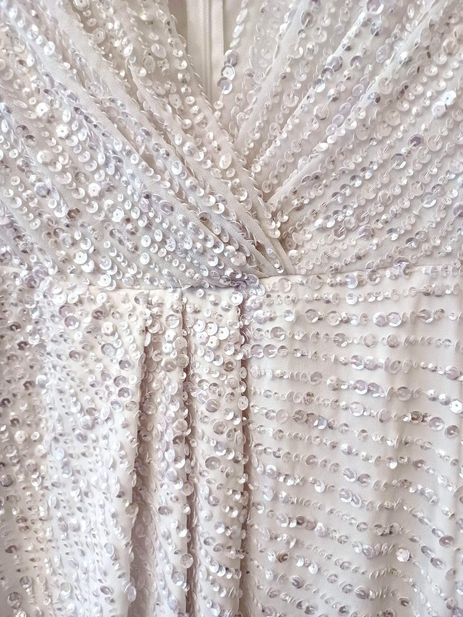 Suknia sukienka Asos biała cekinowa srebrna nowa 36 38 s m sesja foto