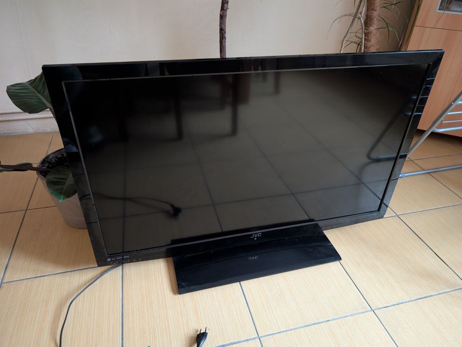 Telewizor JVC 44''