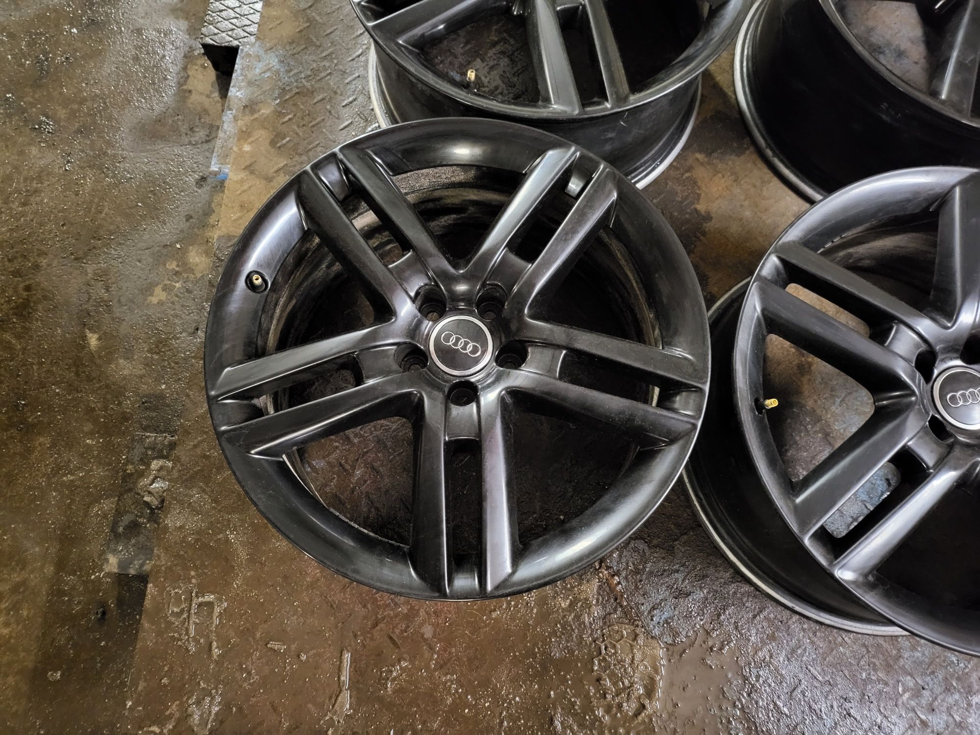 Alufelgi 19 Audi A6 C7 A4 A8 Q3 Q2 Q5 5x112 ET45