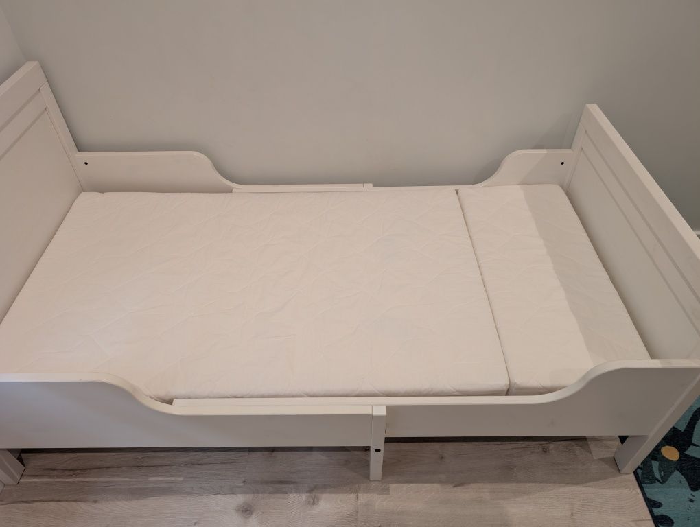 Cama IKEA com colchão