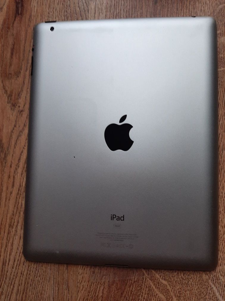 iPAD Apple, 2 generacji, model MC769PL/A, poj. 12,9 GB,