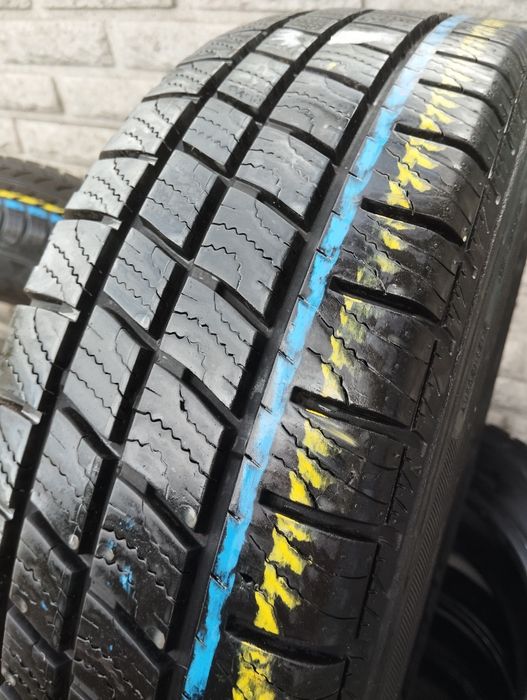 Одна зимова шина Goodyear 195/70/15c