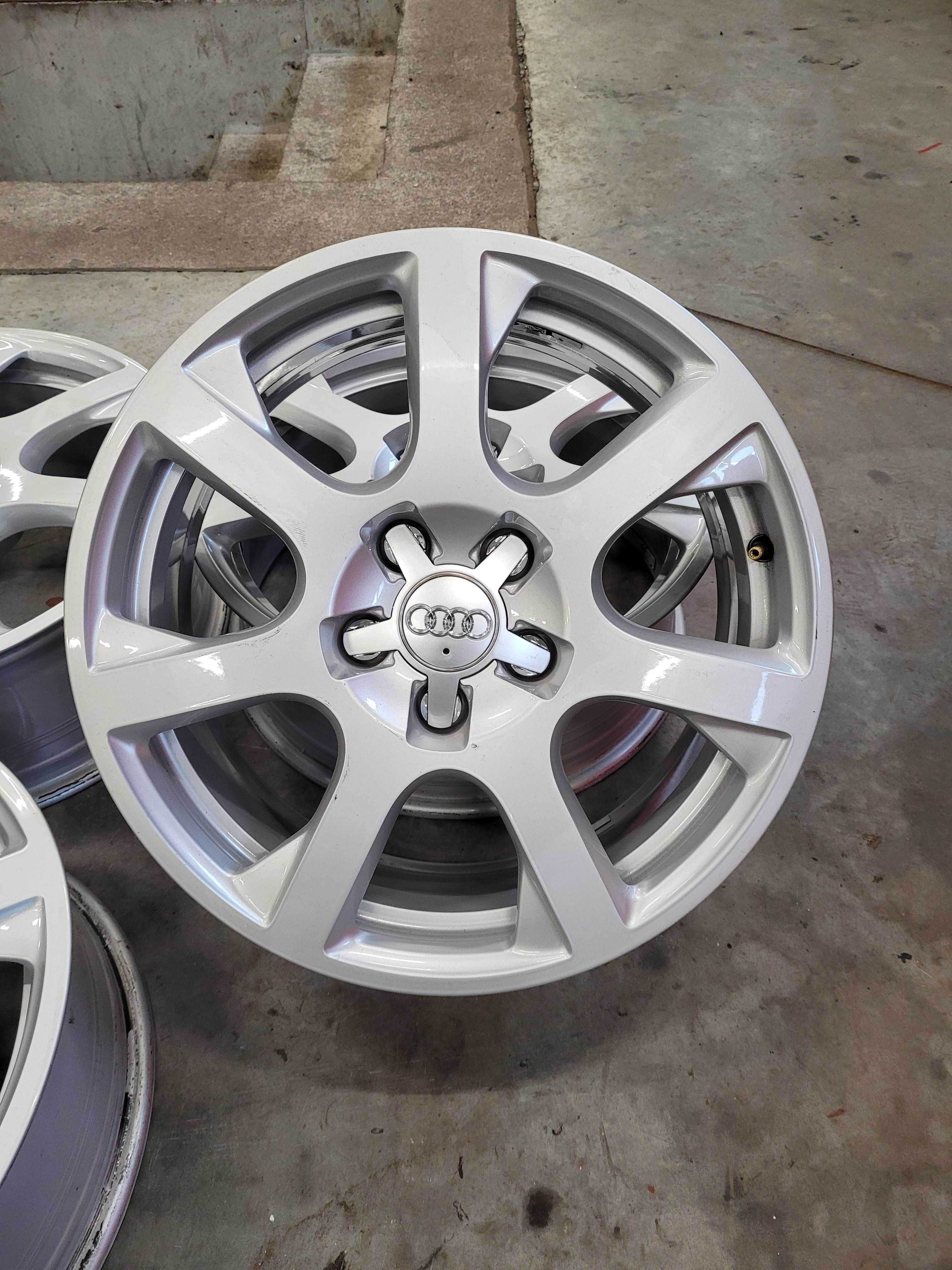 Komplet felg Audi R 17 rozstaw 5x112 ET 37 J 7