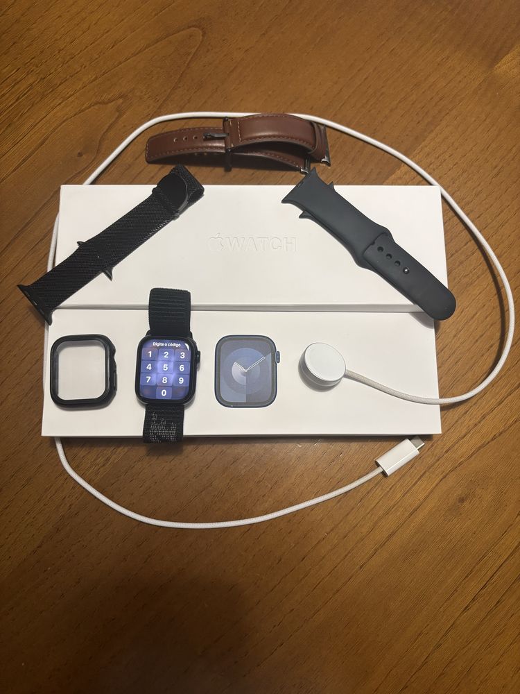 Apple Watch S9 41mm (ainda com 2 anos de garantia)