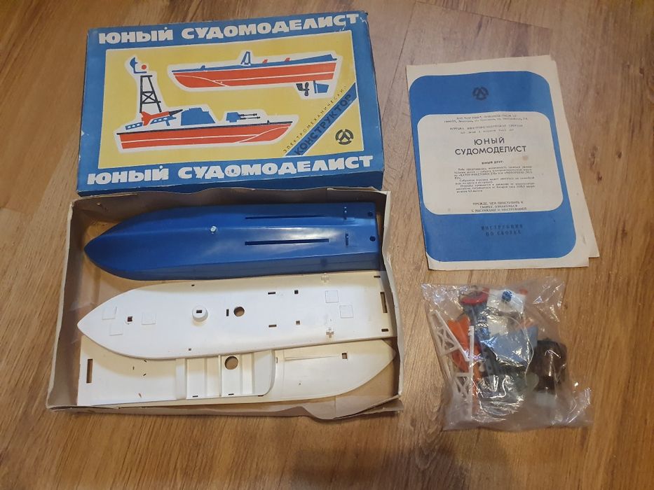 Игрушка СССР Конструктор СССР Электромеханический Сбоная модель