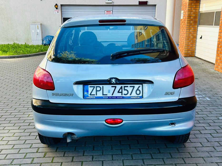 Peugeot 206 1.1 Benz Przegląd na Rok ! Ładny Stan ! Warto !