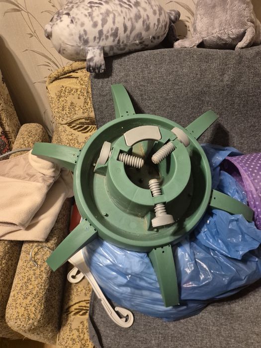 Sprzedam stojak do choinki