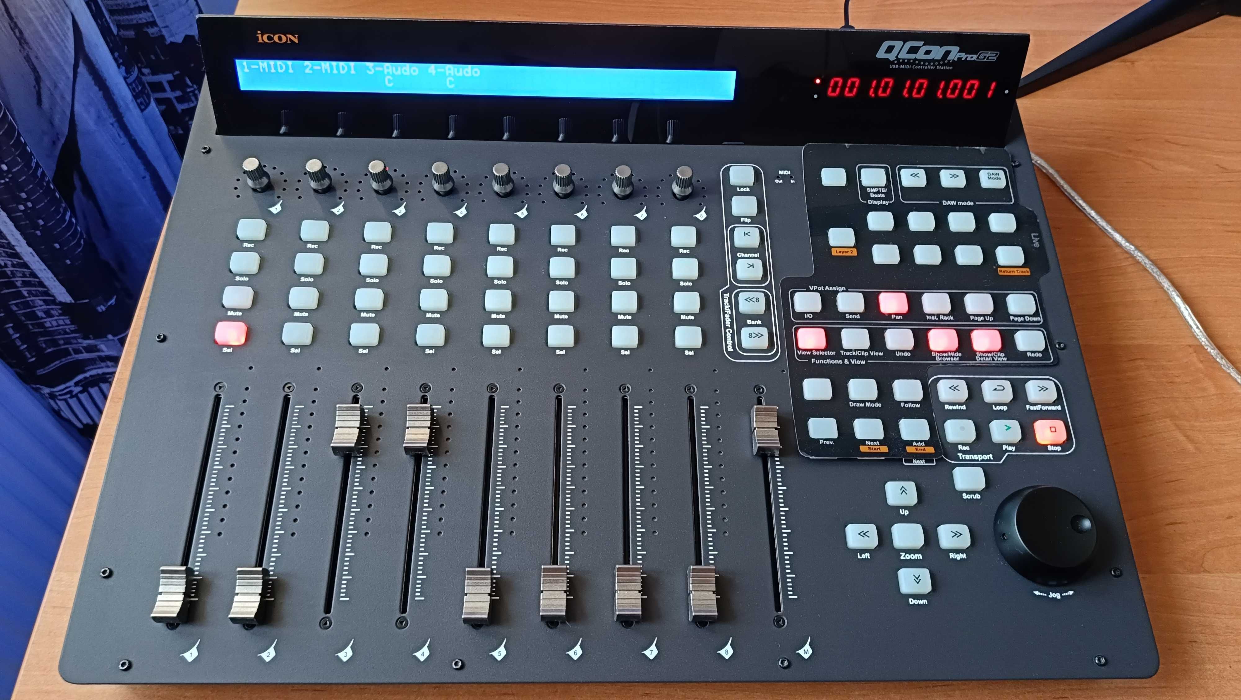 iCON QCon Pro G2 konsoleta mikserska