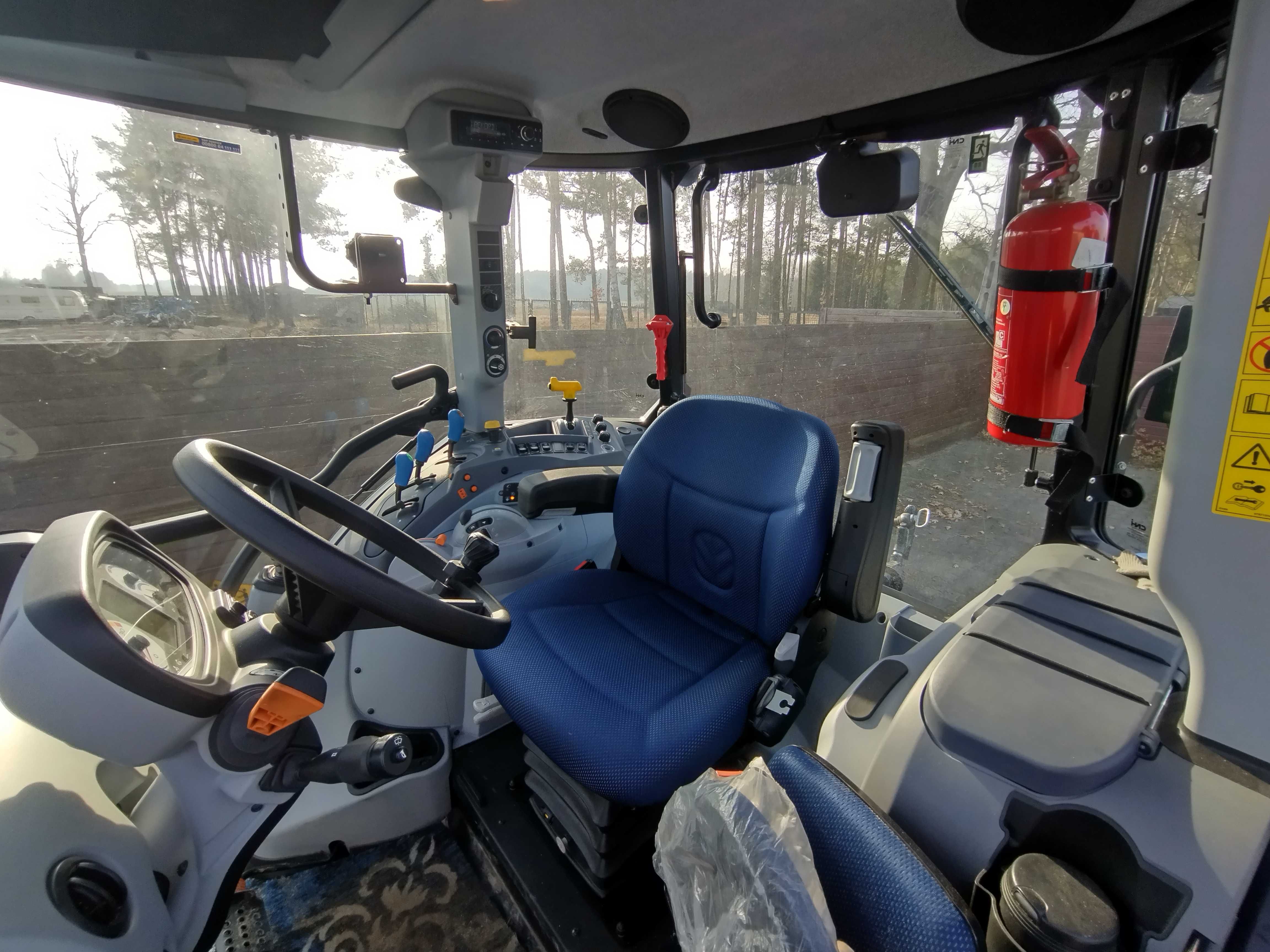 New Holland T5 110 ELEKTROCOMAND