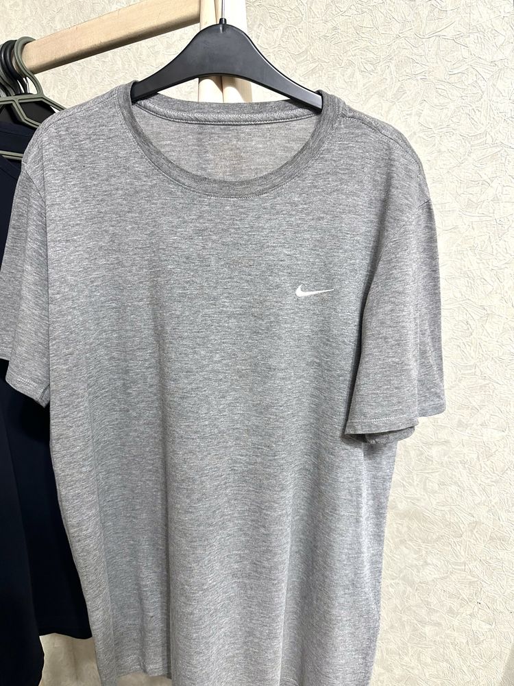 Nike Sportswear tee Футболка оригінал оригинал опт