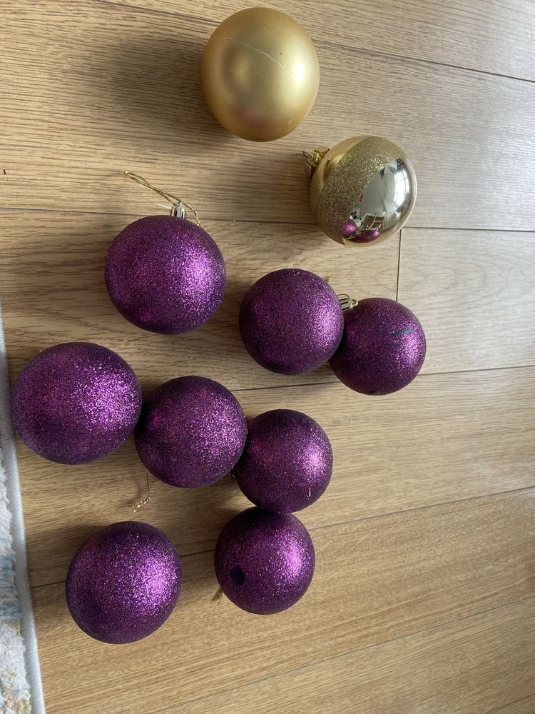 10 bolas grandes de Natal roxo e dourado