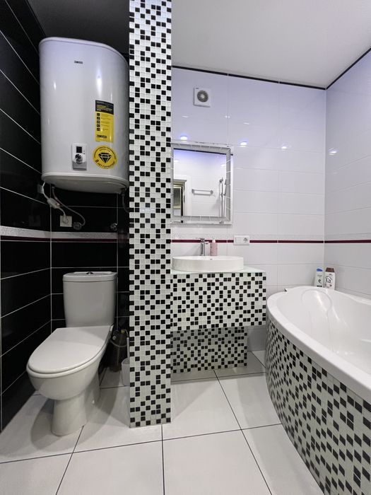 БЕЗ ОТКЛЮЧЕНИЙ СВЕТА. Посуточно, почасово. Центр