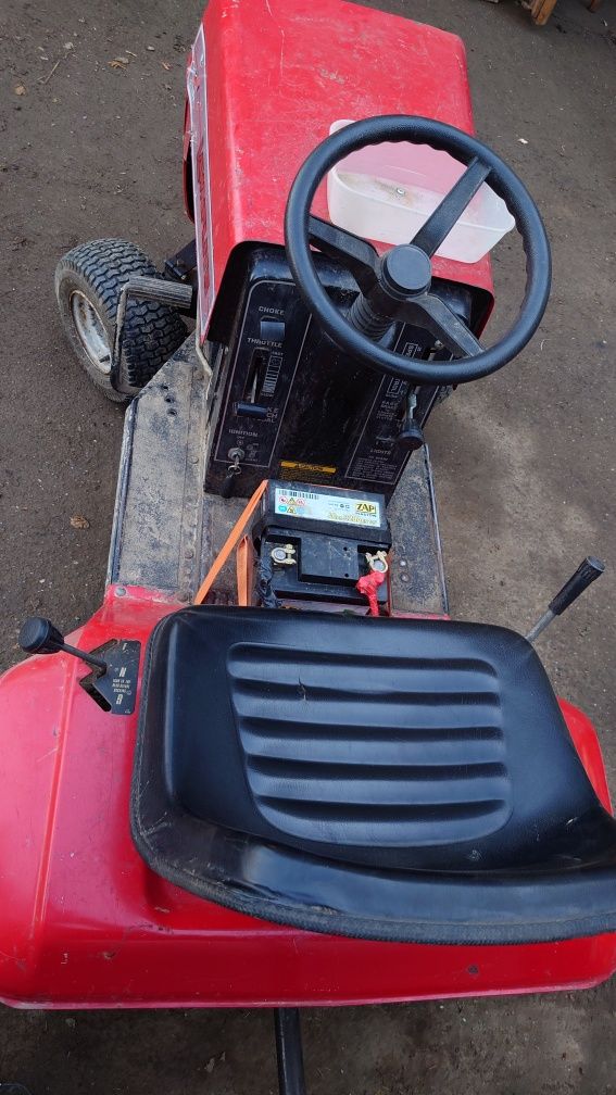 Traktorek kosiarka MTD  11 hp