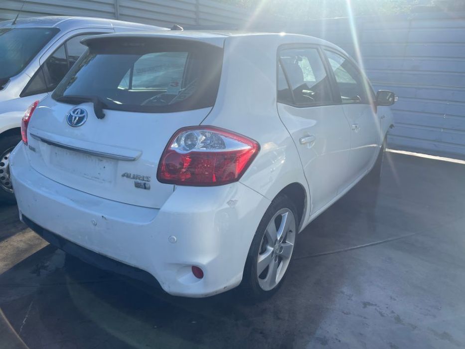 TOYOTA AURIS 1.8 HSD HYBRID DE 2011 PARA PEÇAS