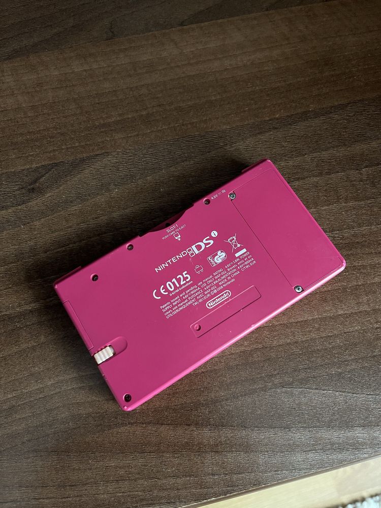 Ігрова консоль Nintendo DSI оригінал