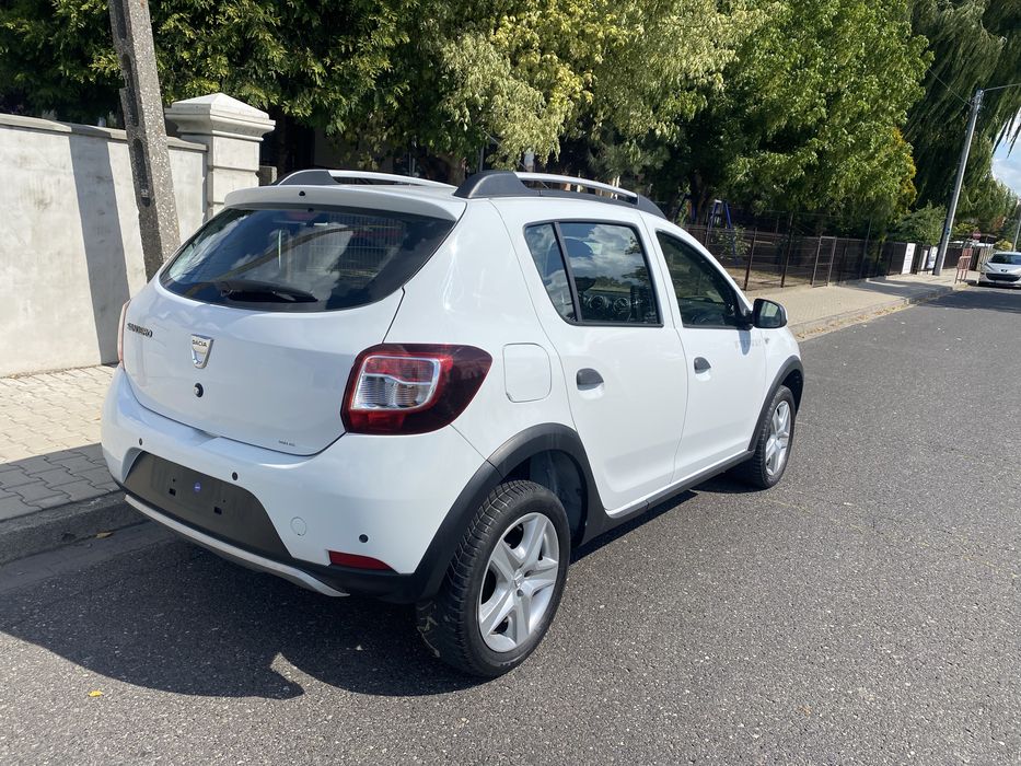 Dacia sandero stepway 0.9 tce 90 koni bogata wersja