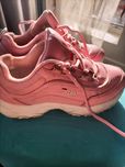Buty Fila sportowe różowe z białą podeszwą rozm. 35