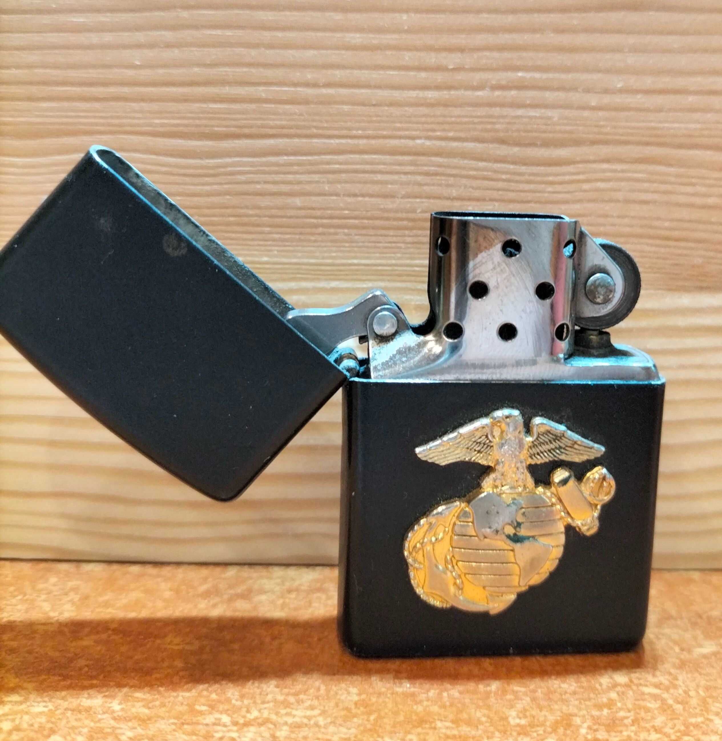 Запальничка Zippo Marine Crest