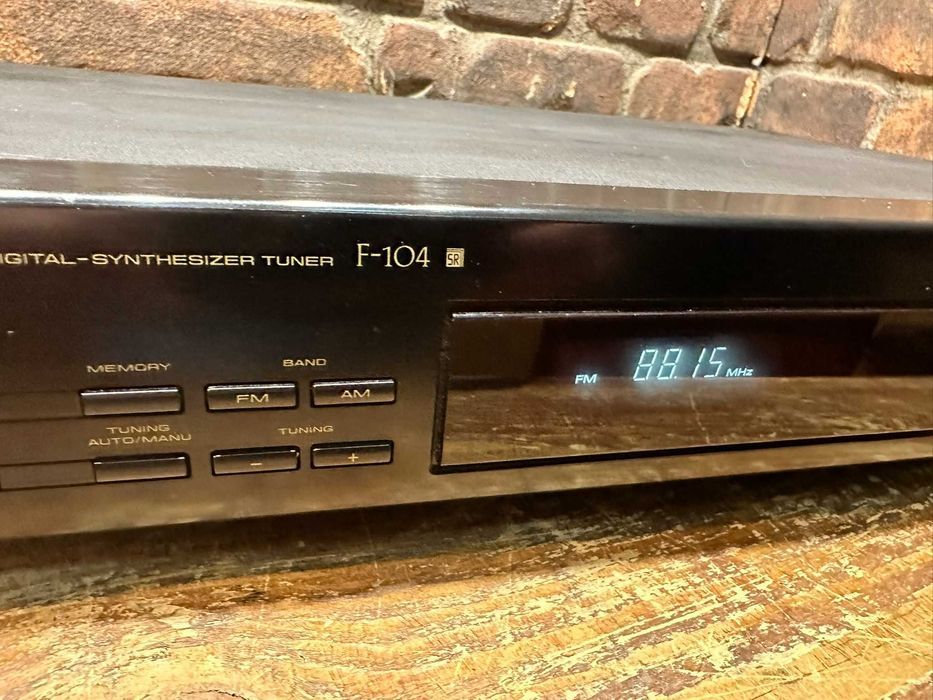 Tuner Radiowy Pioneer F-104