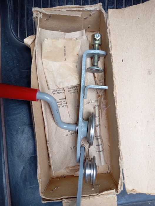 Ключ для выравнивания крышек