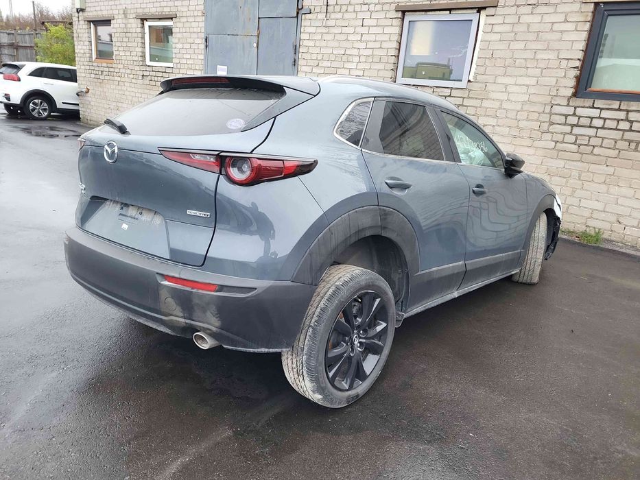 Четвертя та розбірка Mazda cx-30