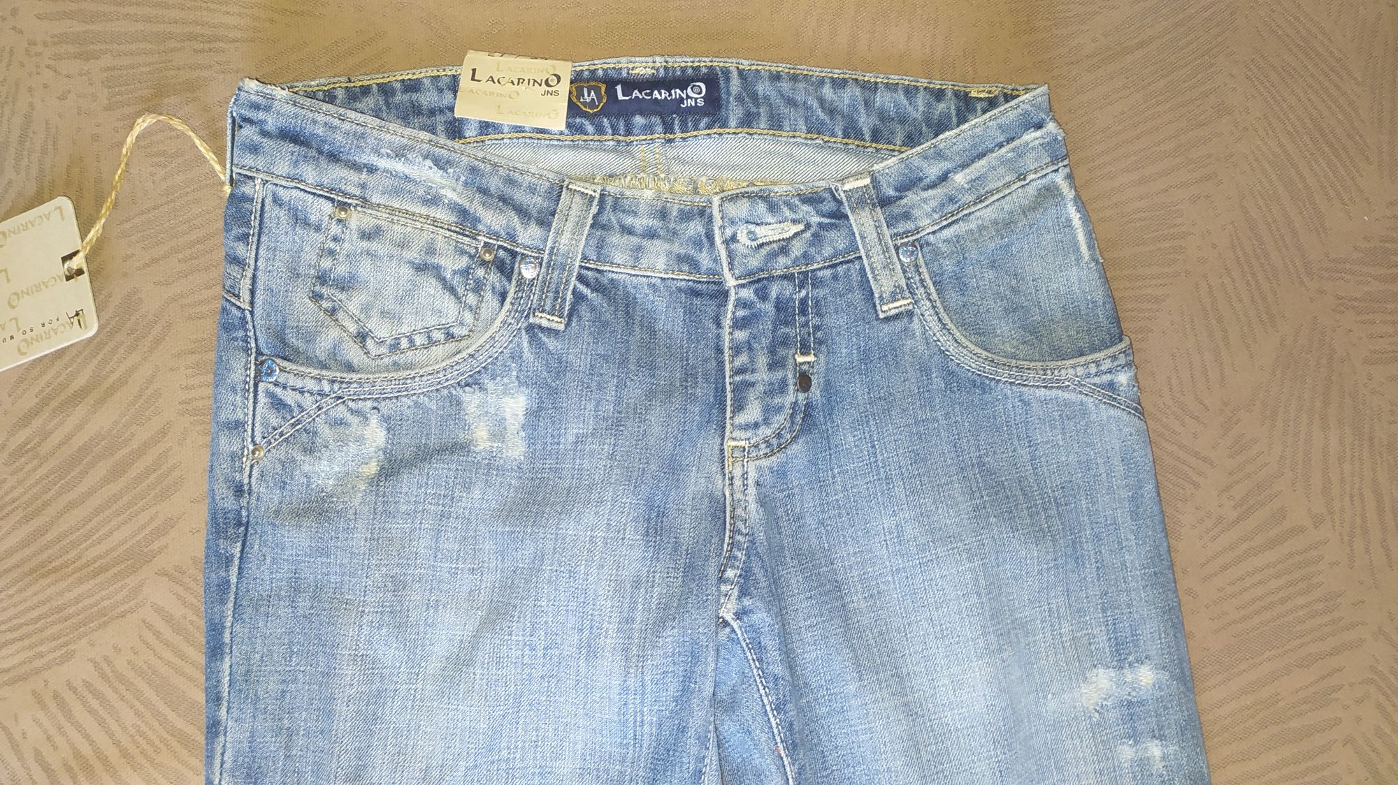 Продам подростковые джинсы