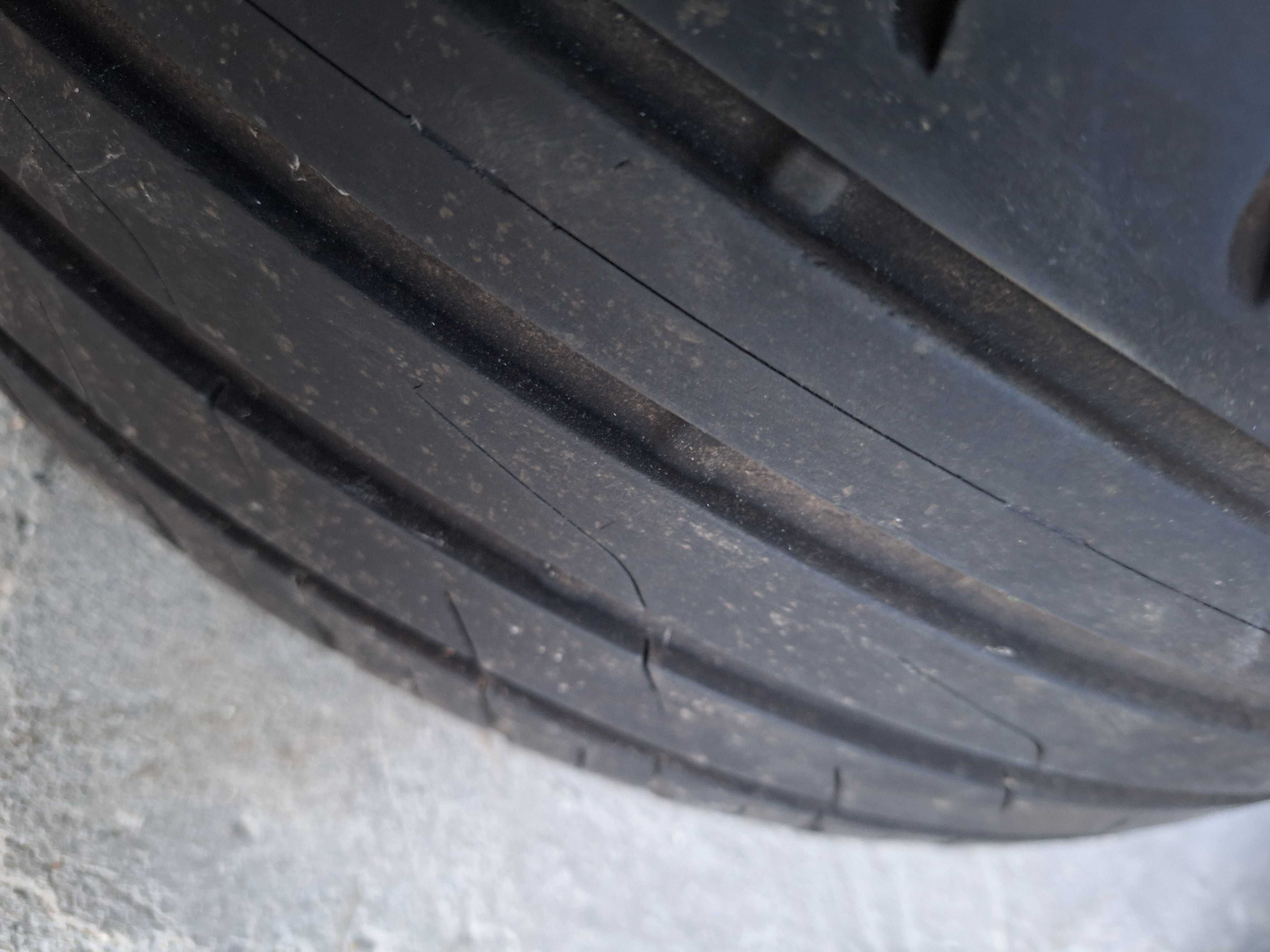 Opony Toyo Proxes CF2  215/50 R17 95V z Alufelgami Rondell 5x112