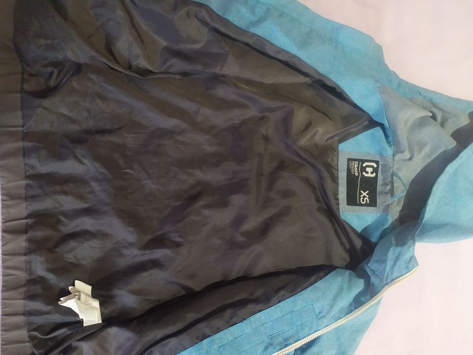 Вітровка підліткова