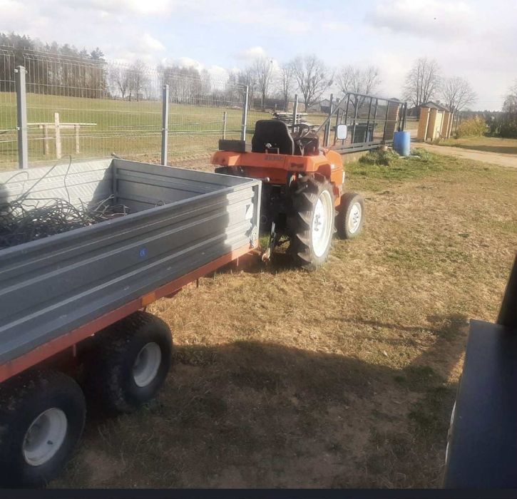 Ciągnik ogrodniczy Kubota Saturn X20 w zestawie z osprzetem