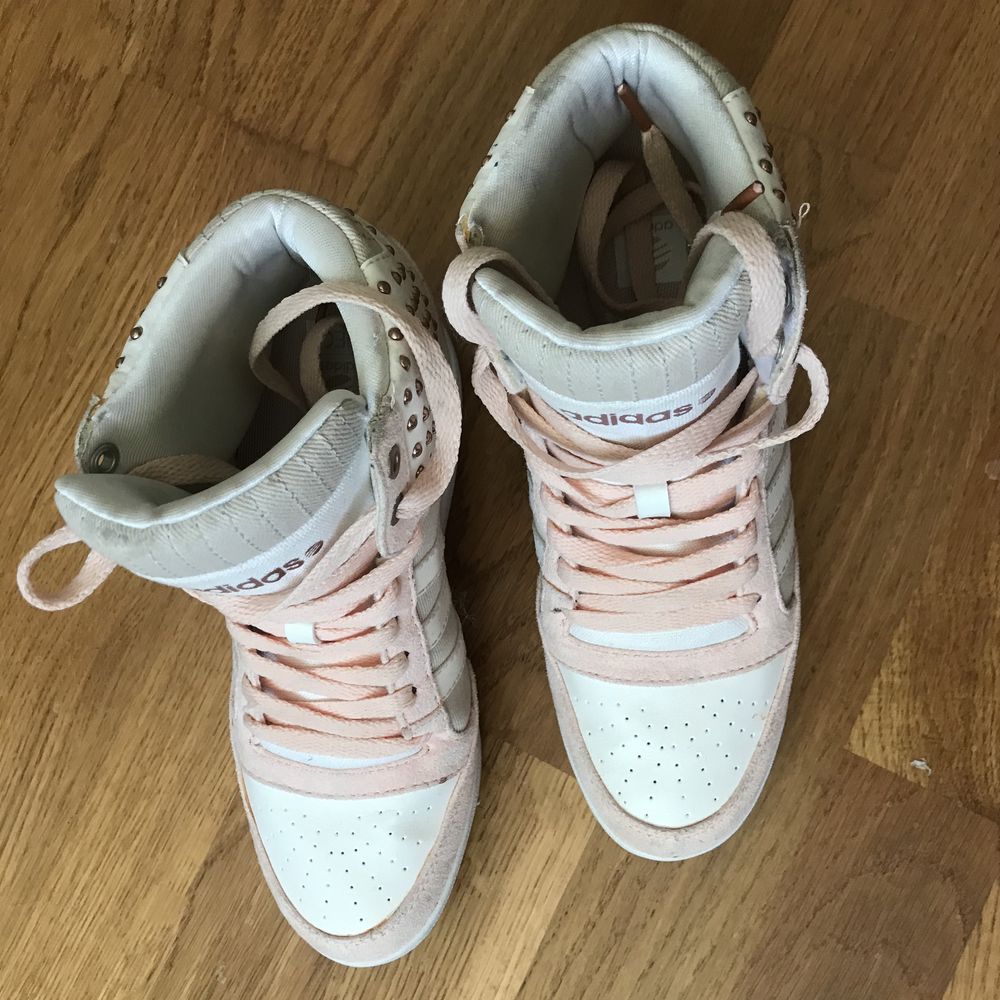 Снікерси adidas