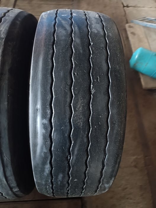 Пара шин Michelin 385/65r22.5