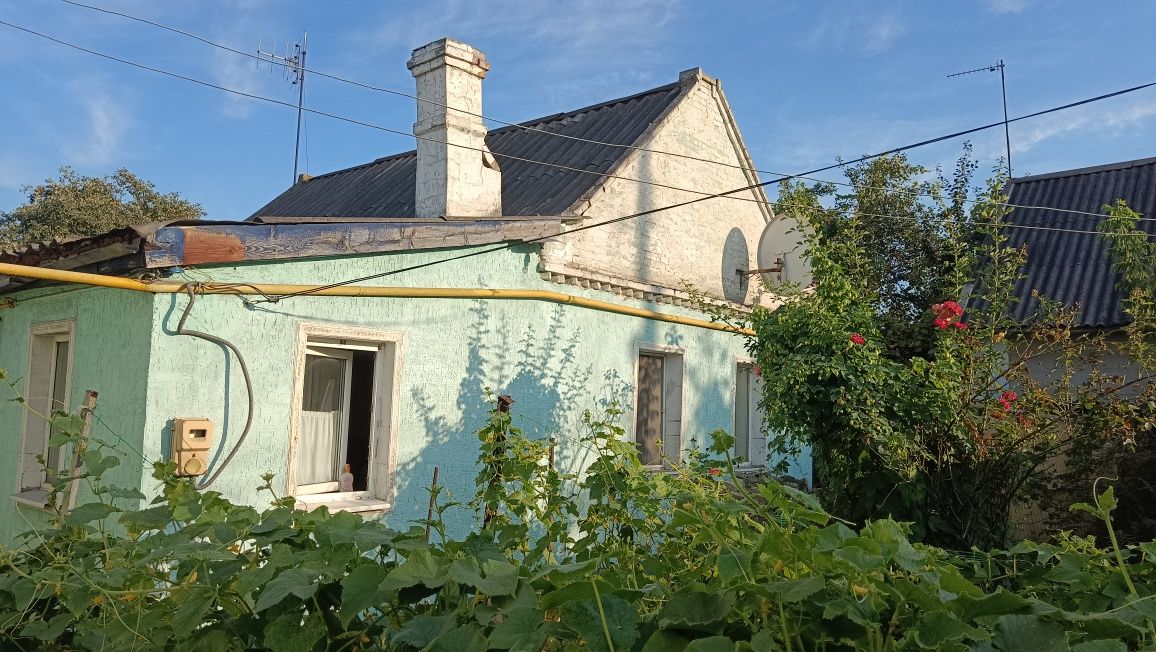 Дом р-н Димитрова + гараж