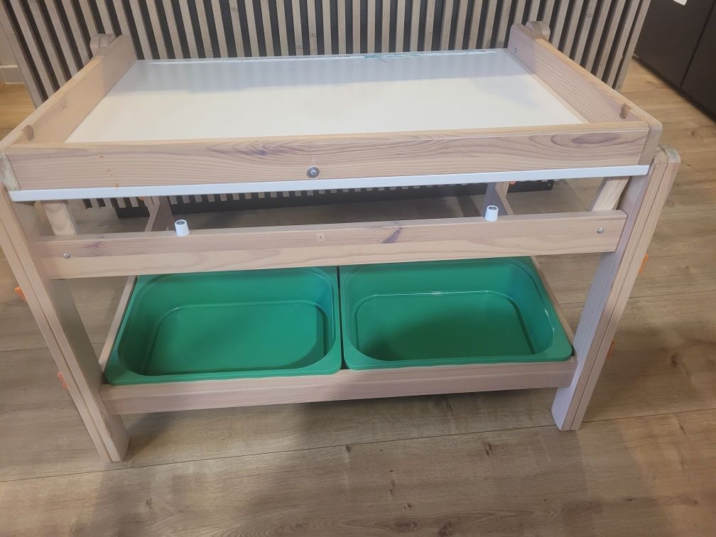 Biurko dla dziecka drewniane Flisat Ikea z pojemnikami