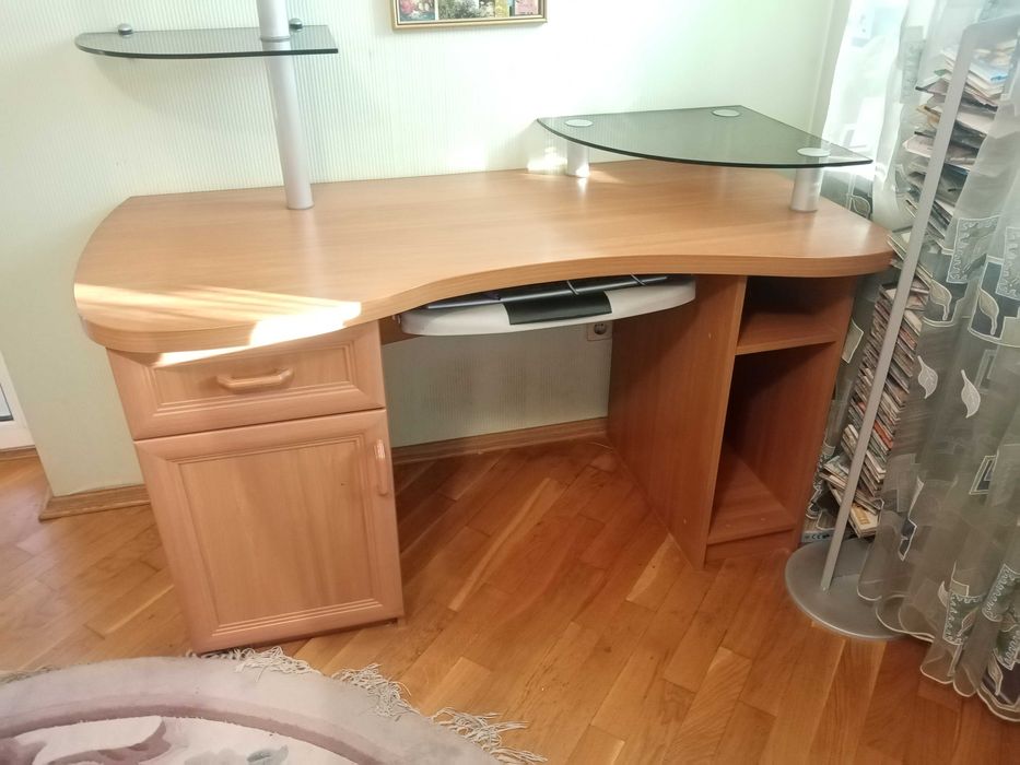стіл писмово-компьютерний